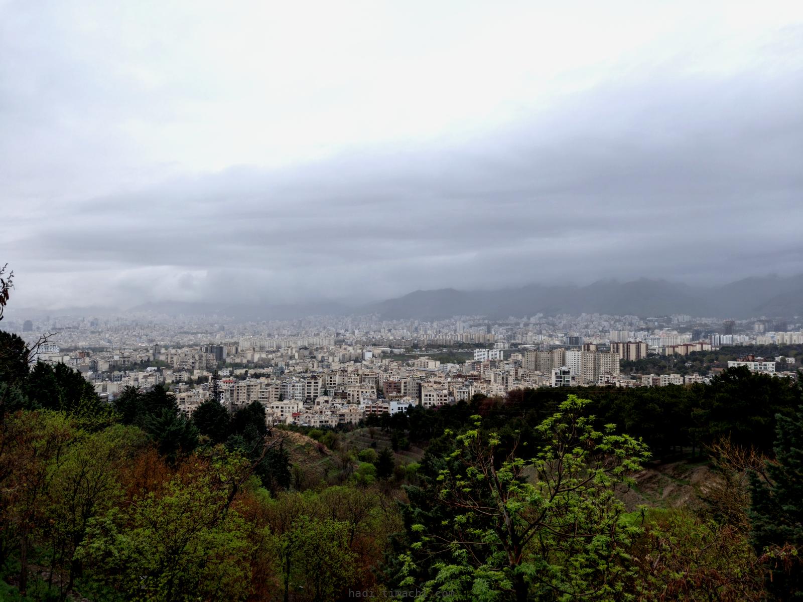 20250405T063019--Tehran on a rainy day viewed from Shiyan Forest Park__sky_spring